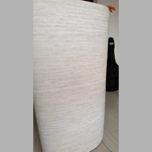 Rollo adhesivo sostenido, foto real