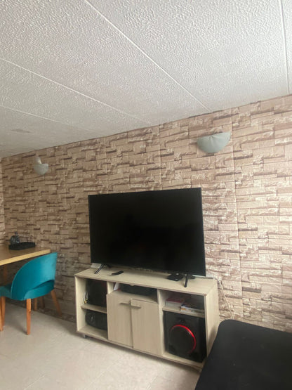 Panel Adhesivo lajas marrón claro